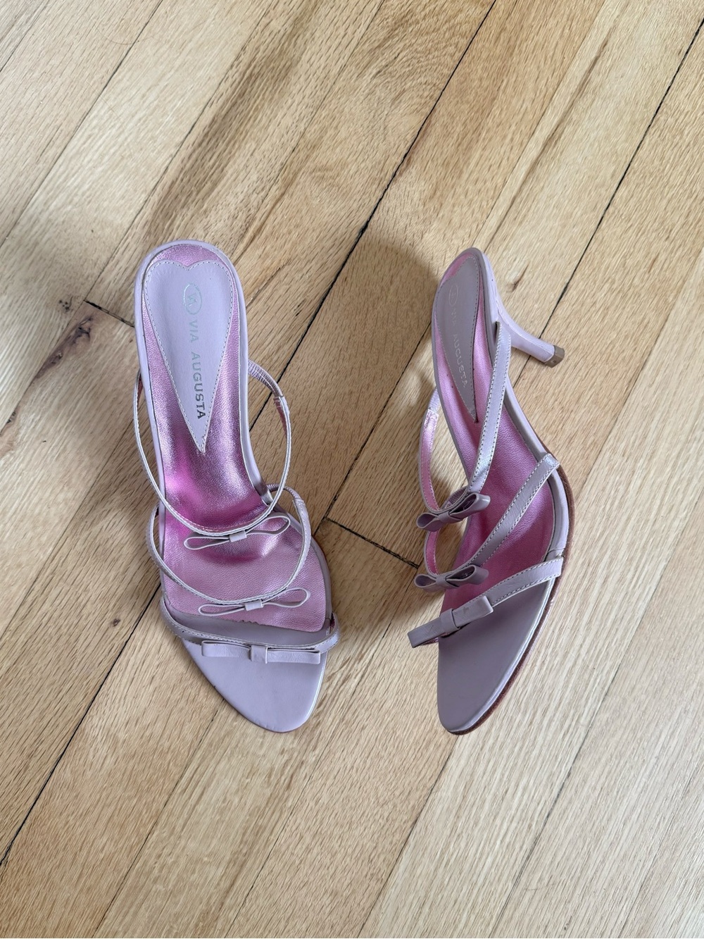 Via Augusta Open Back Bow Leather Heels